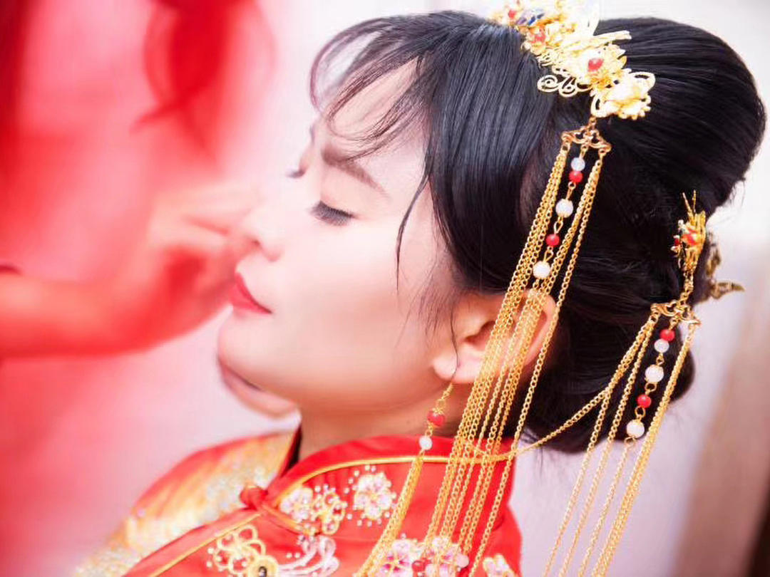 3600全程新娘跟妆+双机位摄像+全程婚礼跟拍