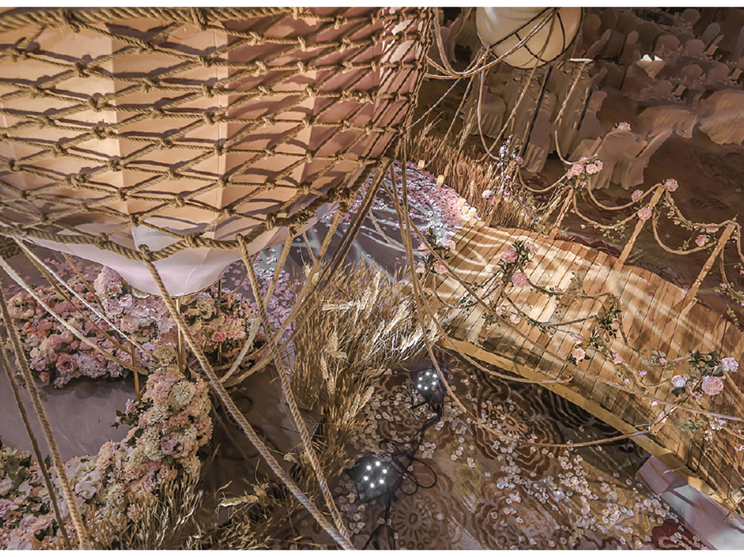 【薇雪婚礼】室内浪漫色彩热气球主题朋克婚礼