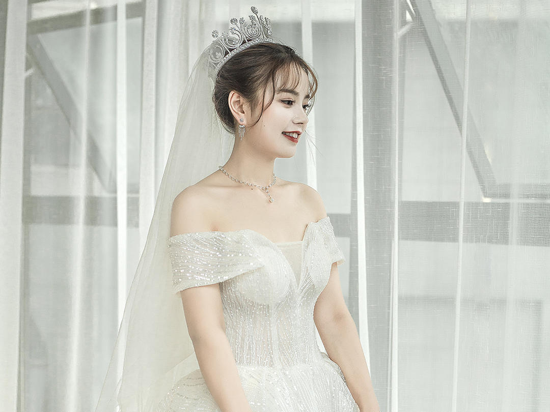 超高性价比(中式+主纱+敬酒服+1680化妆师）