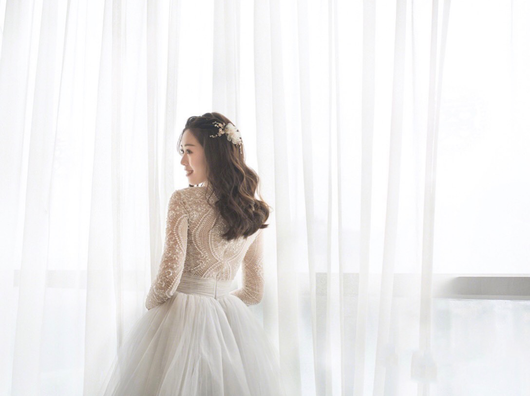 【限时抢】新娘当天全部嫁衣+新郎高定西装3件套