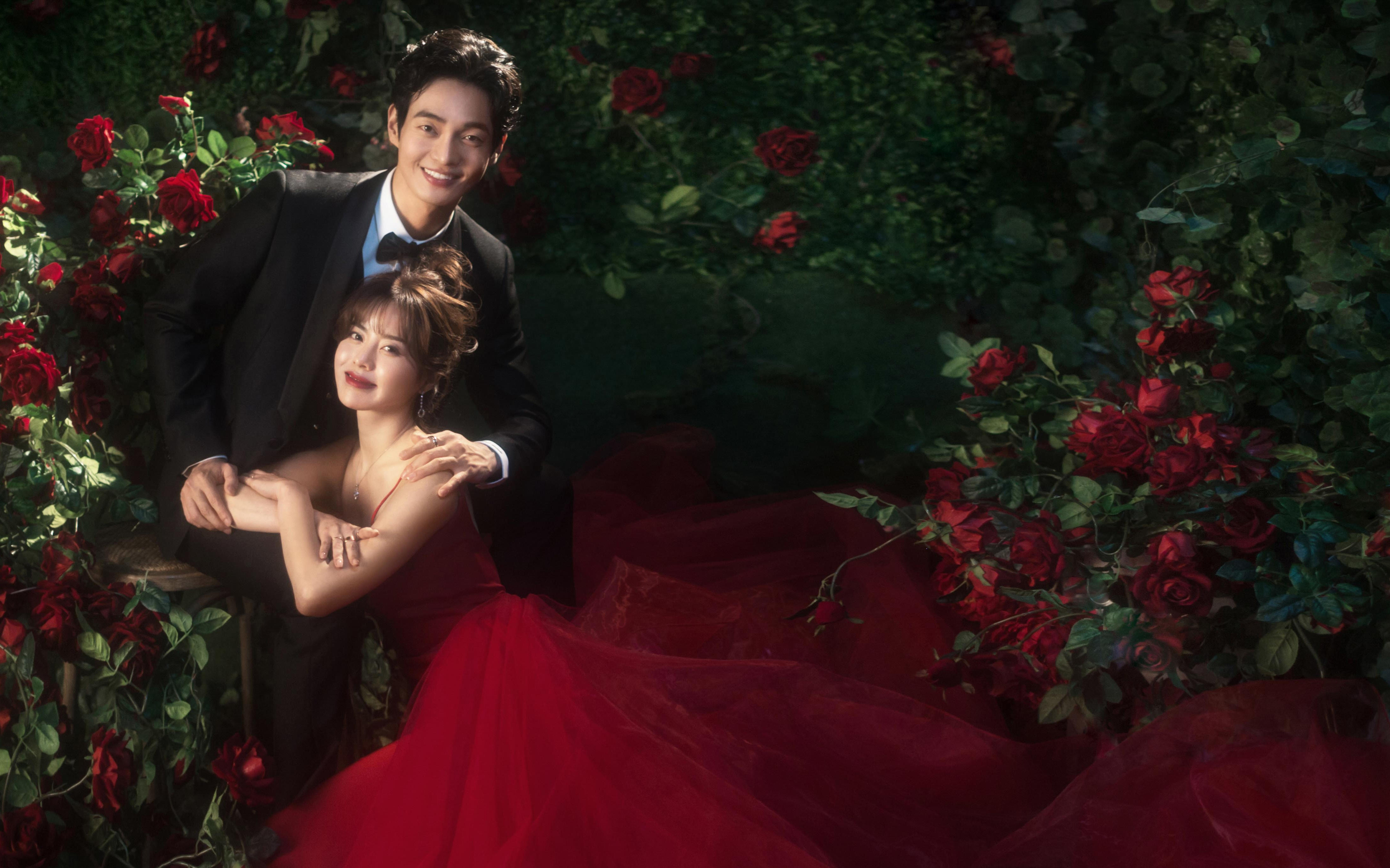 【3999婚紗攝影】一對一跟拍服務(wù)+相冊放大相框