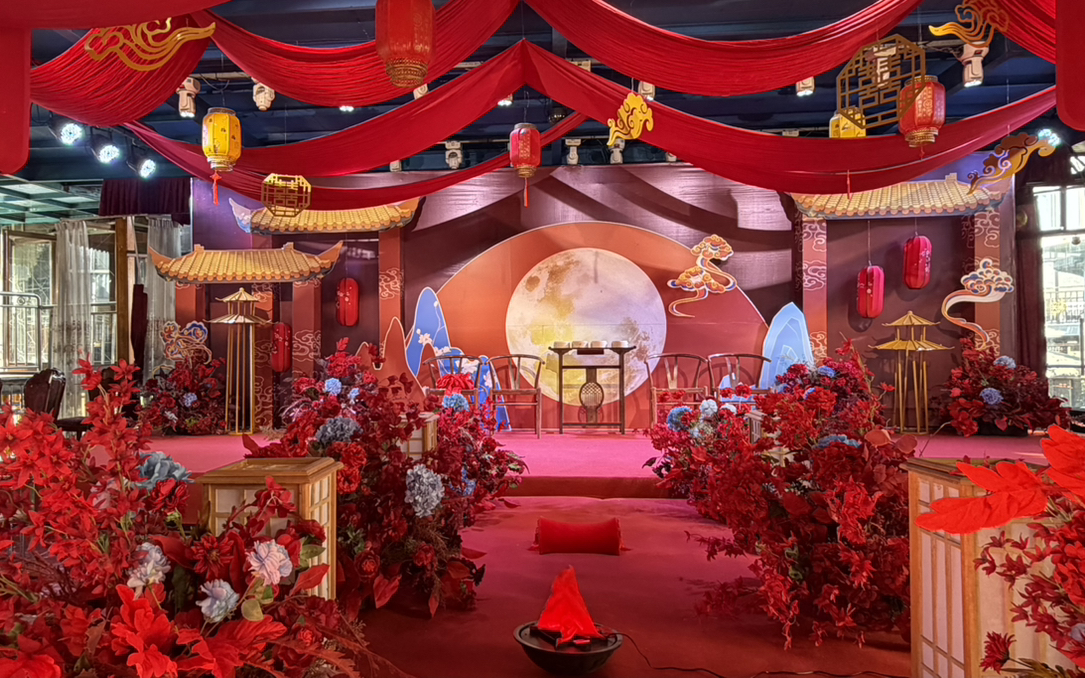 紅妝帶綰，同心結(jié)綰。 日升月恒，與子成說