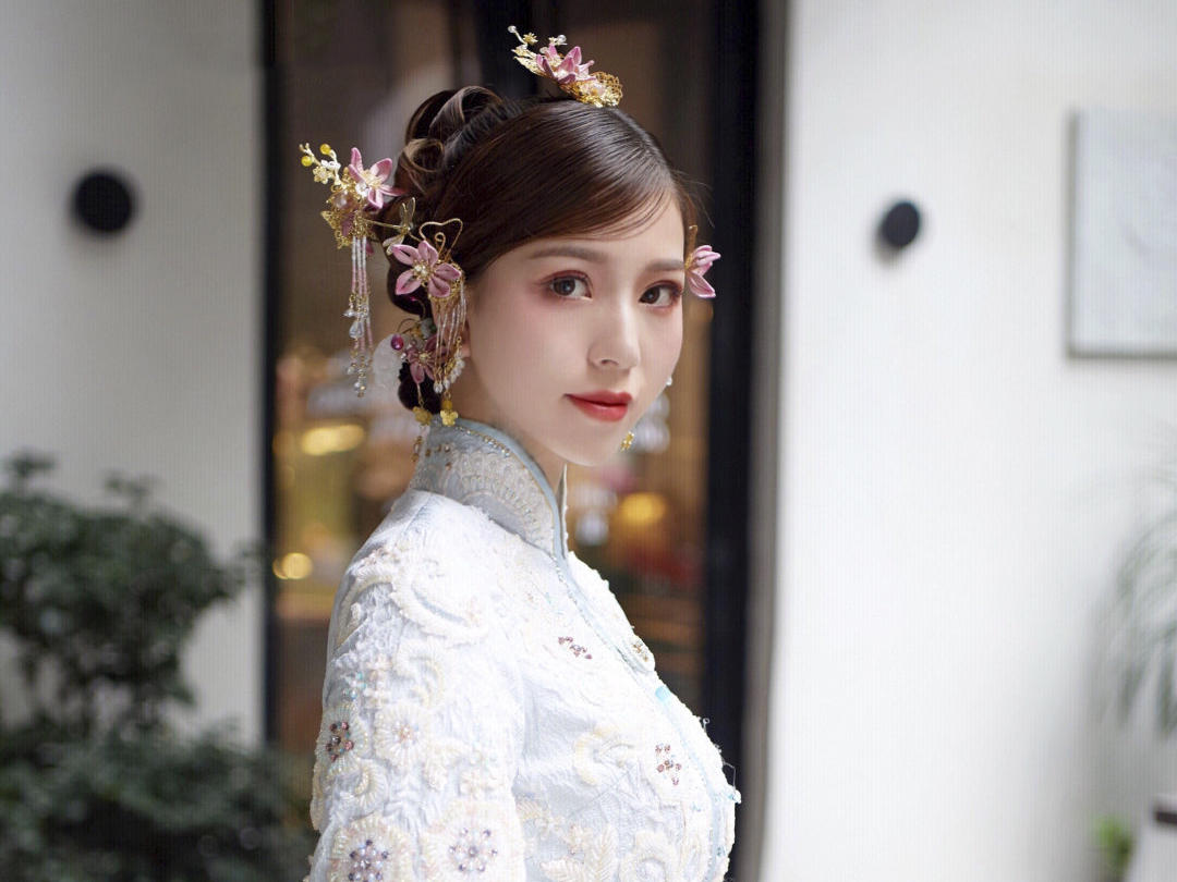 资深化妆师日韩/复古/中式/森系新娘早妆