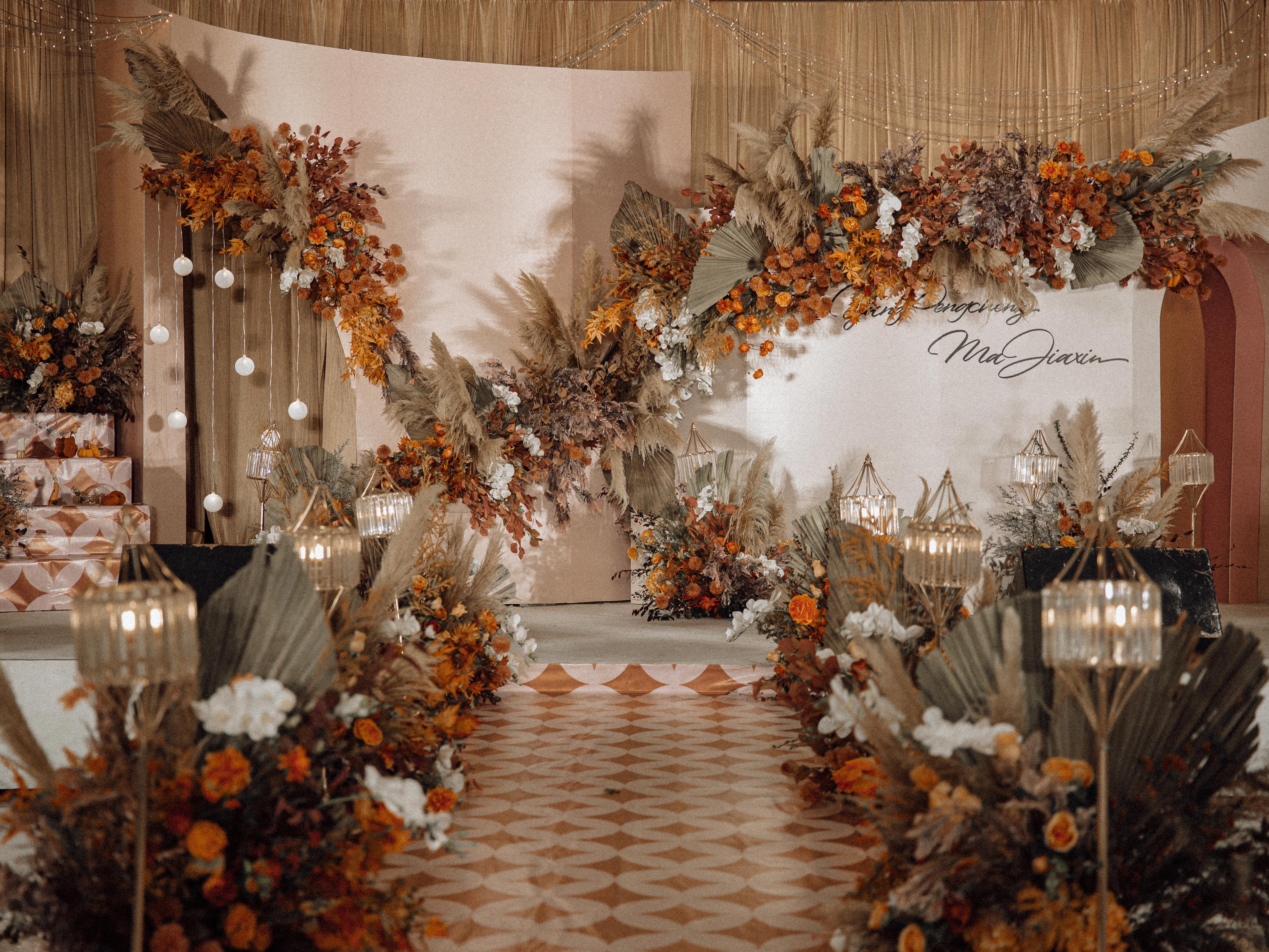 【春季上新】性价比超高效果满分复古花艺室内婚礼