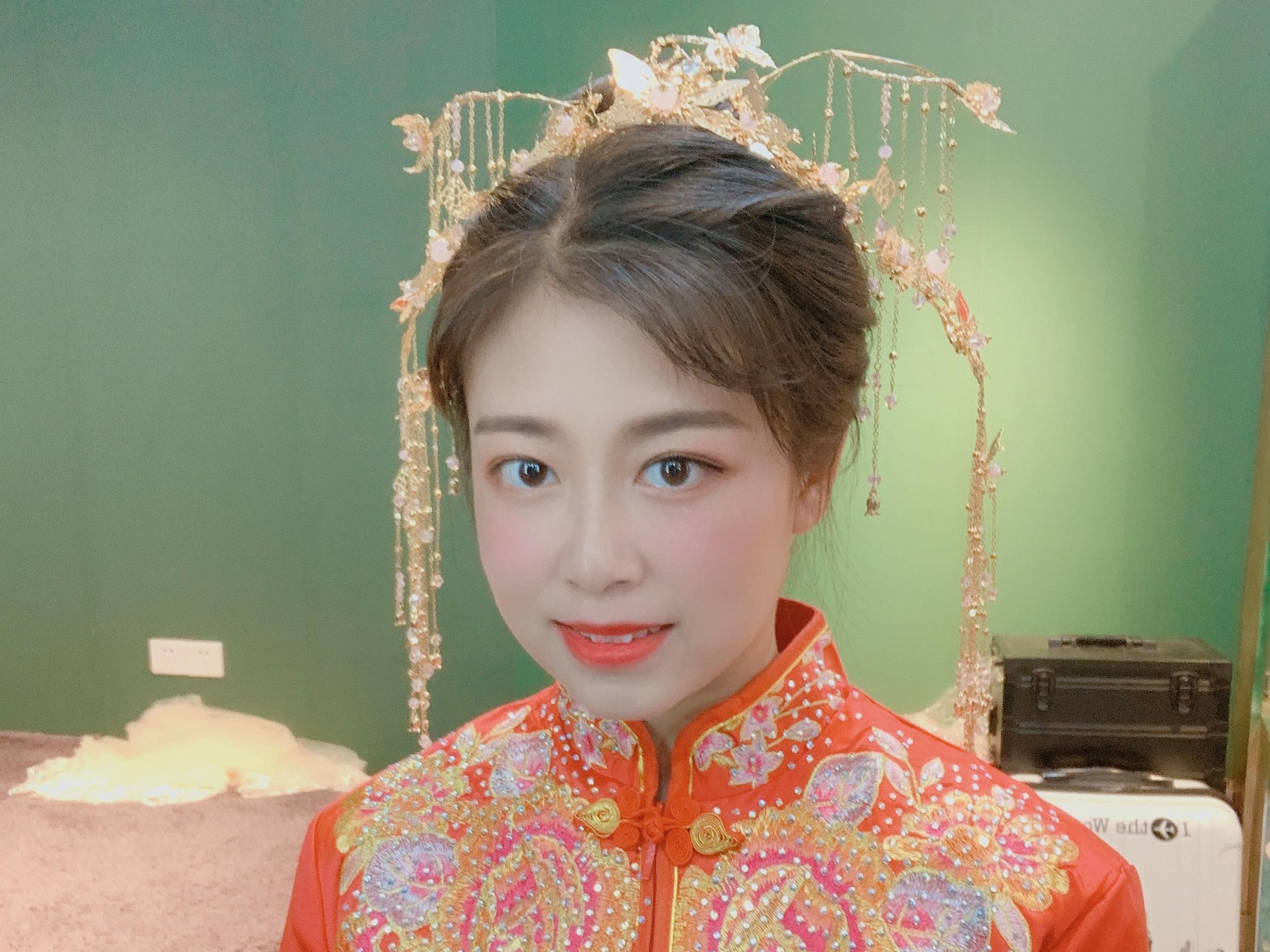 信阳市区女神必选早上门化妆