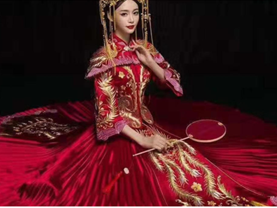 【K女王】轻奢婚纱+秀禾+敬酒服+伴娘