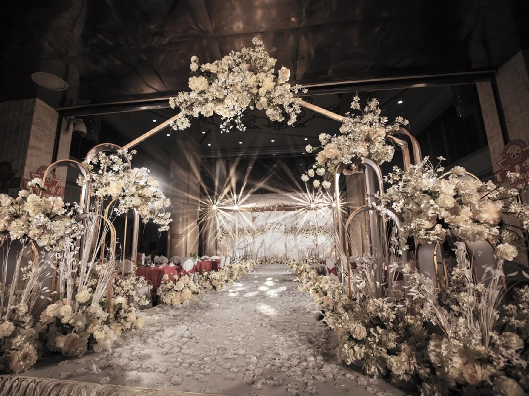 2023 钜惠低调奢华“清新”婚礼