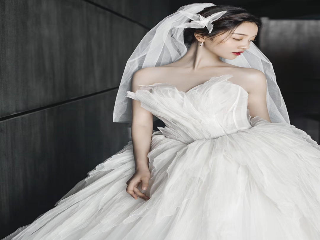 VOWS•唯誓【超值套餐】主纱＋秀禾＋敬酒礼服