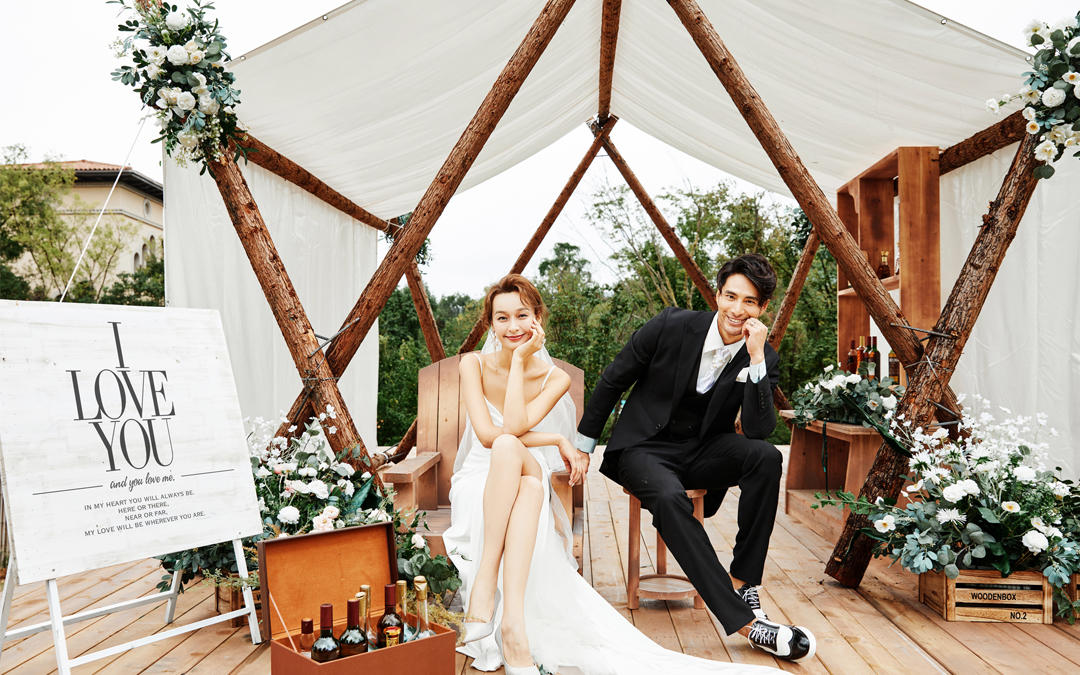 【赠别墅酒店】别墅+泳池+教堂+夜景+湖畔+包邮