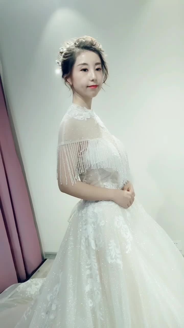 【爆款华丽主纱礼服】7件套套餐租赁  超性价比