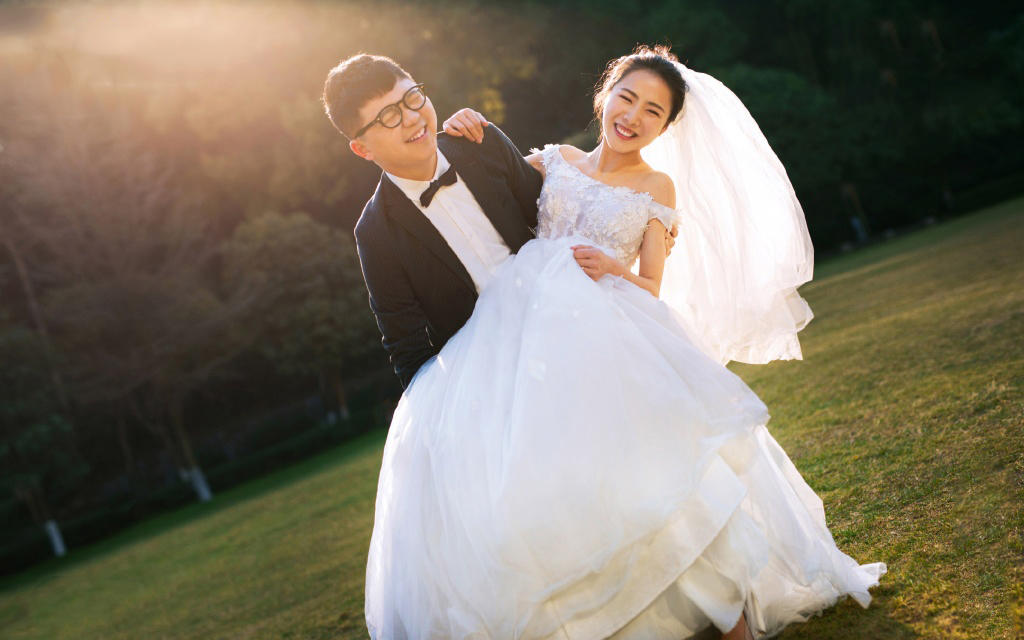 主题：我们的纪念个性婚纱照