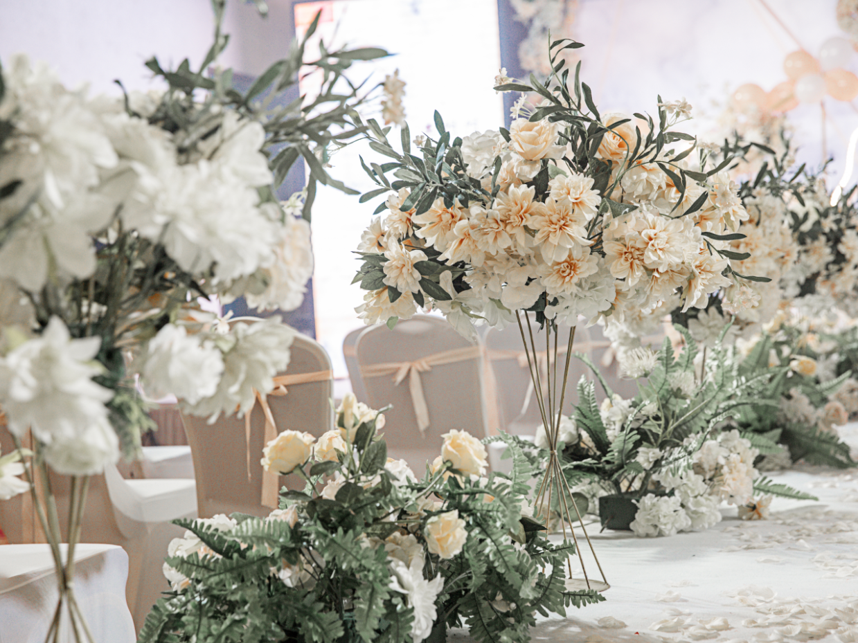 故乡或是天涯海角，与你白头相偕到老