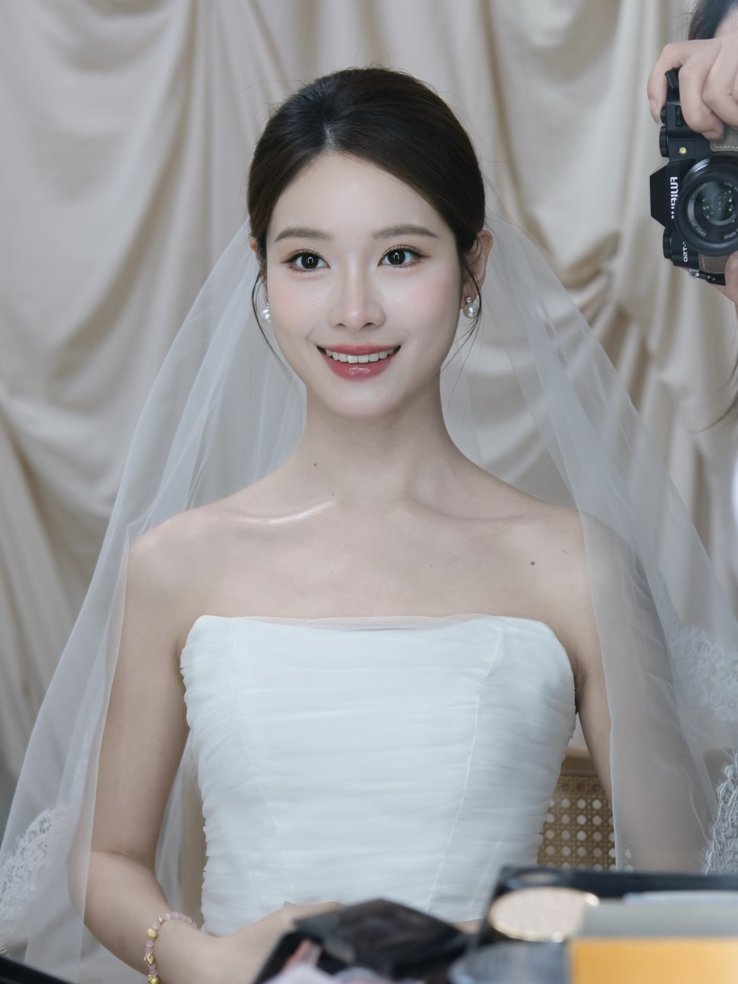 小姐姐太会表情管理了