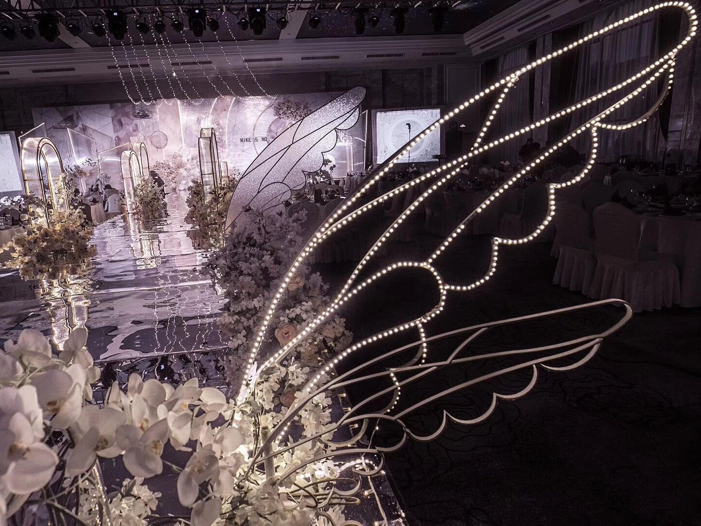 限时5.9折小预算布置韩式奢华风格包括四大金刚