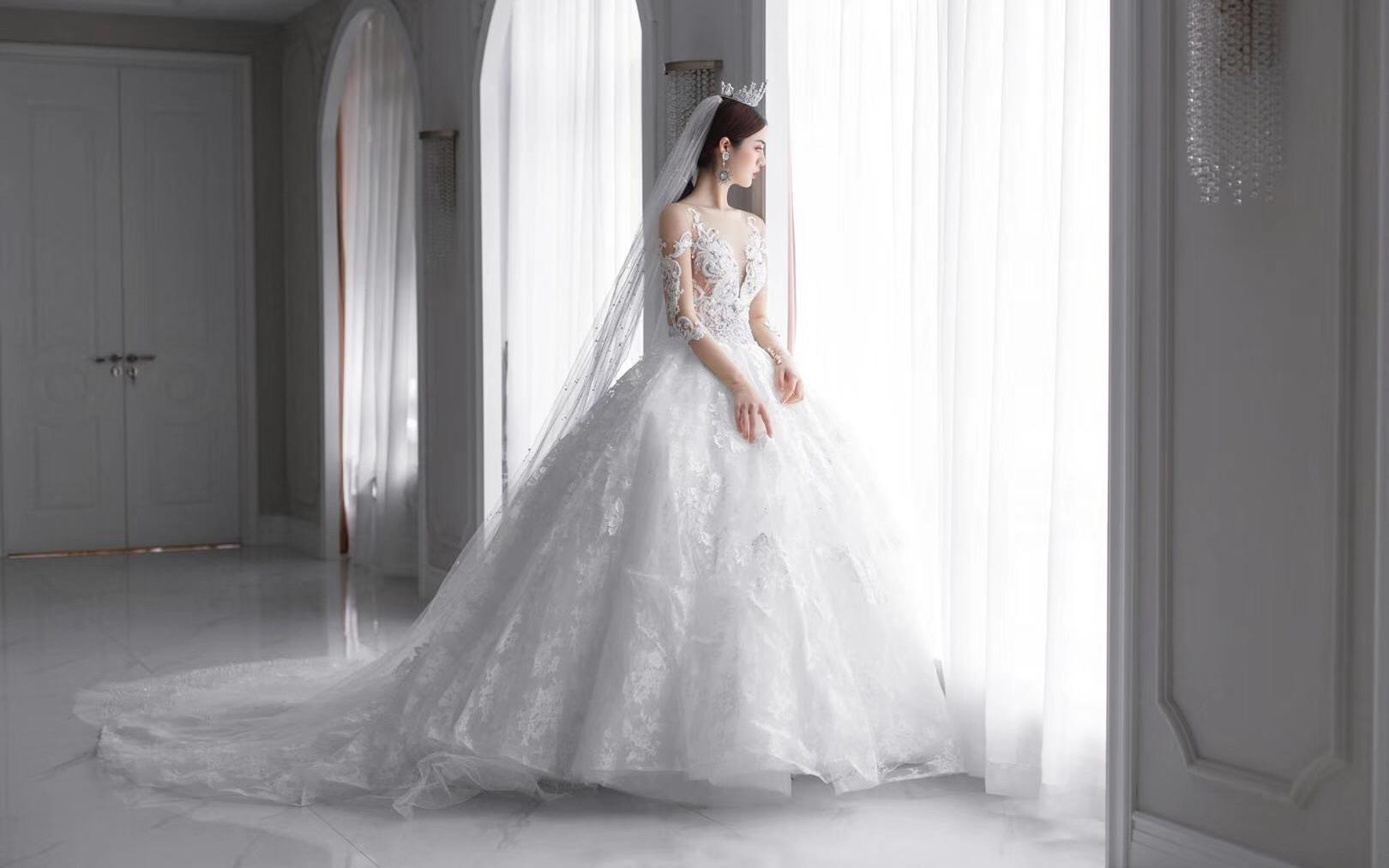 尤美婚纱美学新品样衣拍摄