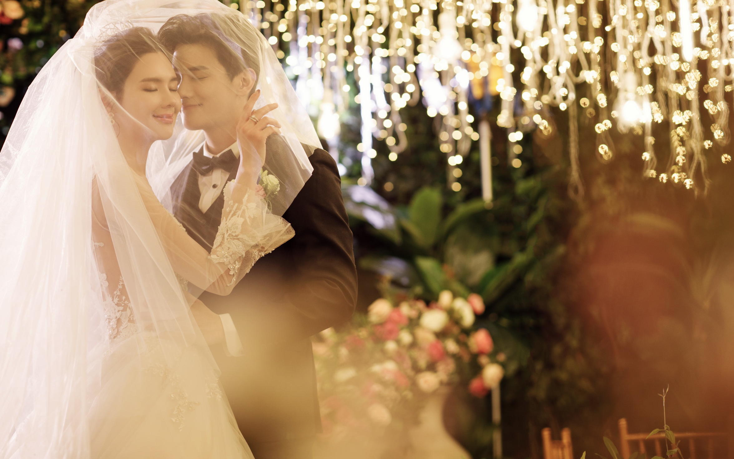 【好嗨哦！】8服8造+明星同款+精品底片全送