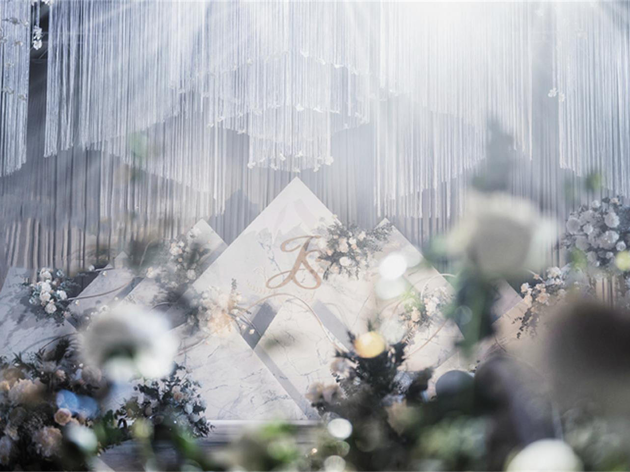 轻奢梦幻订制主题婚礼