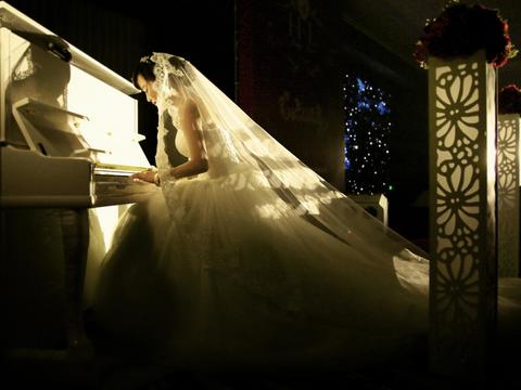 【婚礼摄像】接亲或晚宴半程视频拍摄（总监）单机位