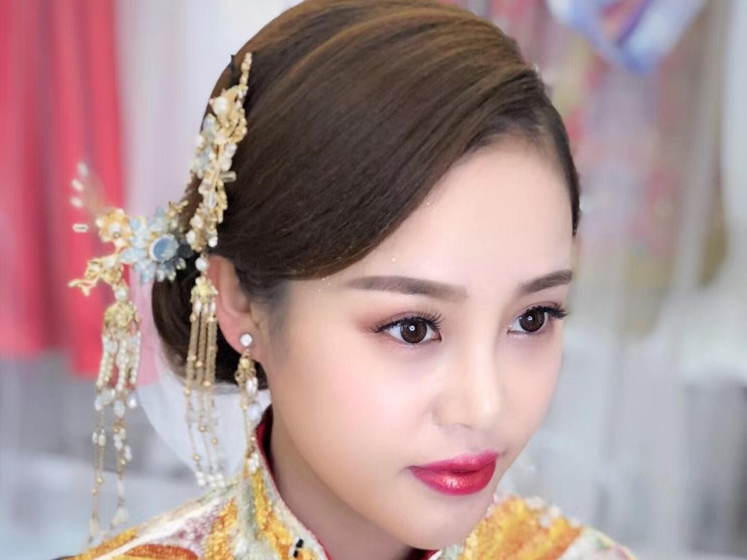 凯瑟琳婚纱礼服创始人豆豆老师 全程跟妆