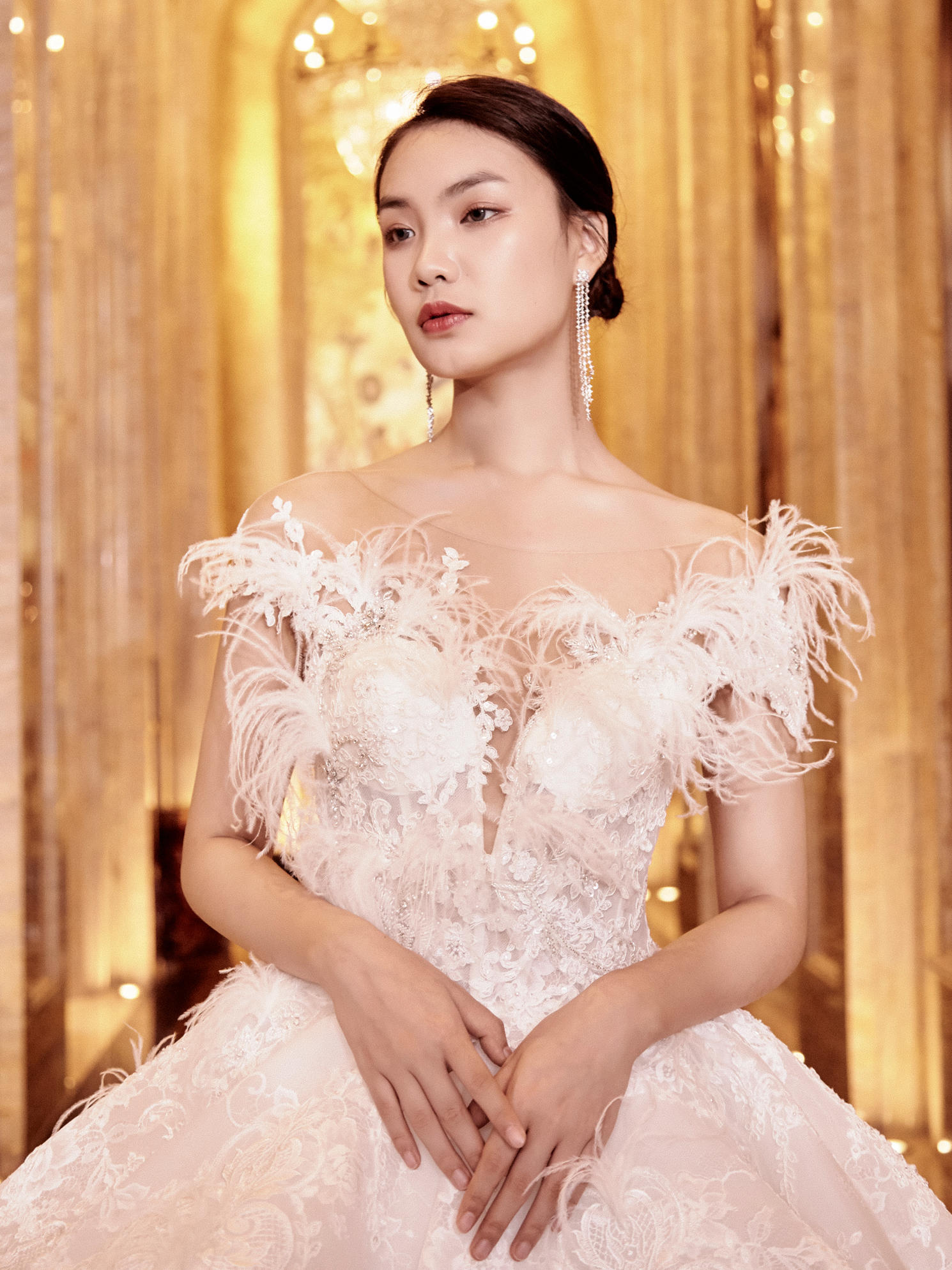 GN奢华羽毛仪式纱＋出门服＋敬酒服，超值租赁