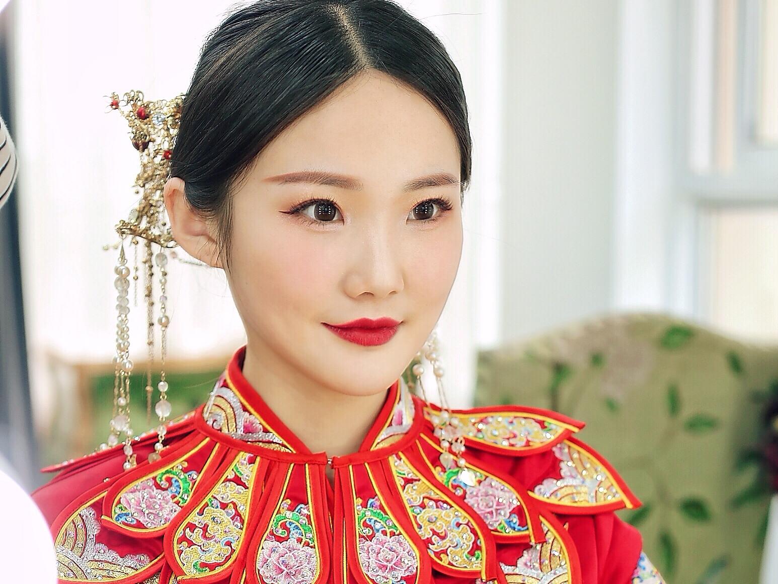 优雅精致-高级化妆师跟妆 手法细腻