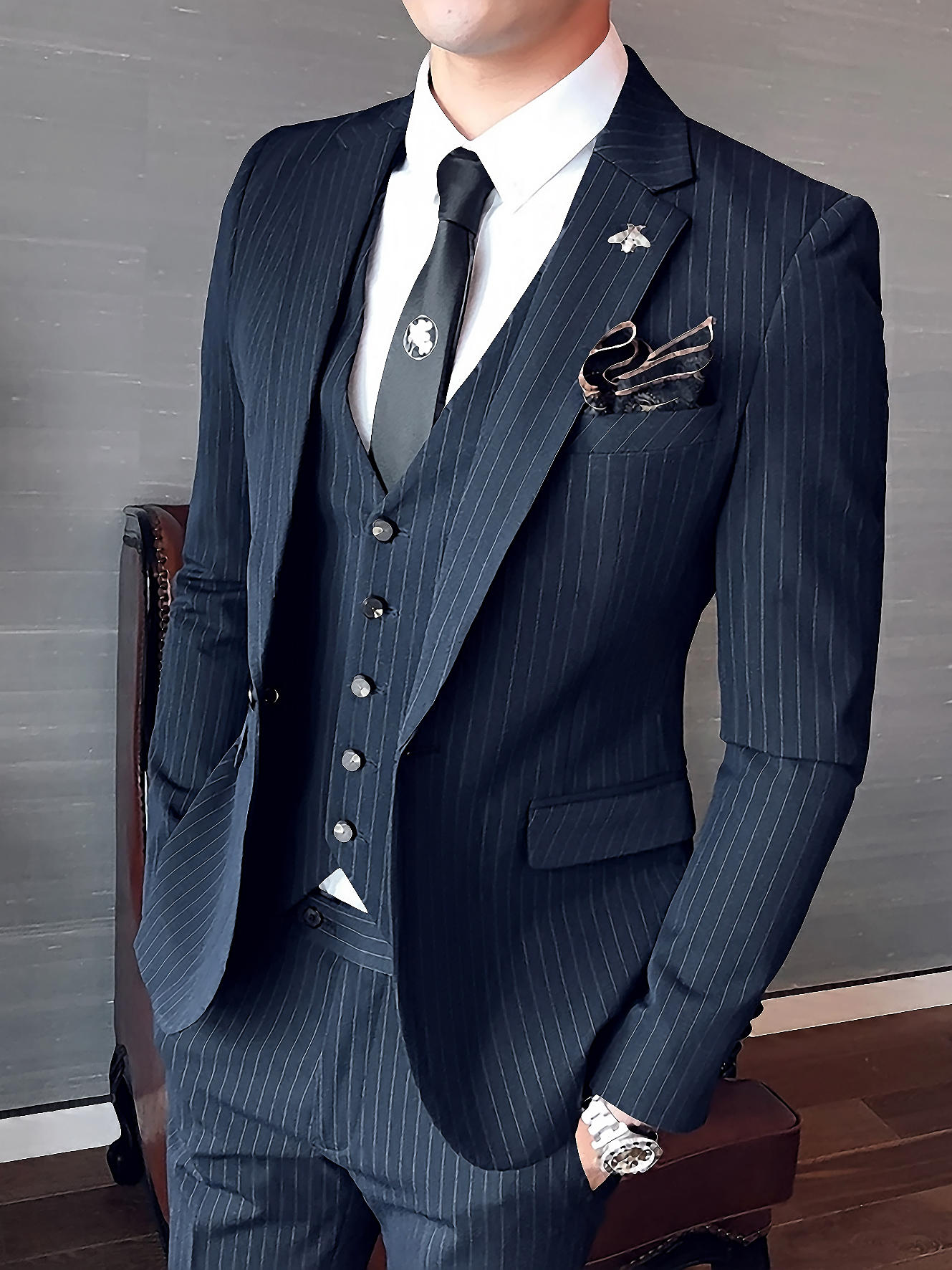 订婚结婚新郎西装/伴郎伴娘妈妈装 /回请敬酒礼服