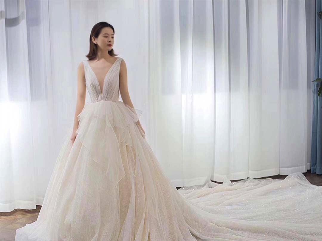 【超值租赁五件套】秀禾+仪式纱+敬酒服+伴娘服