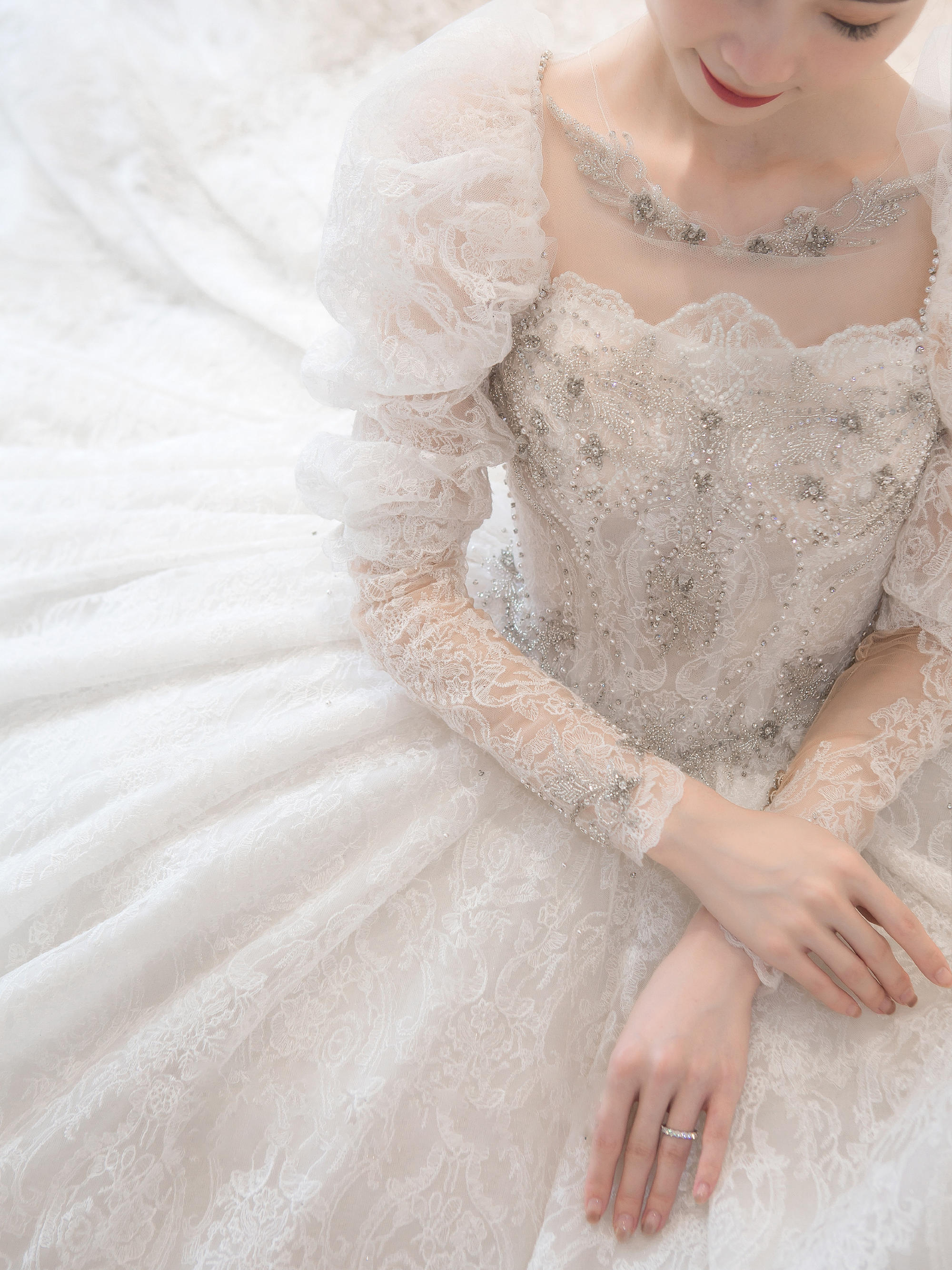 【限时特惠】3件套婚纱租赁全款送免费伴娘服租赁