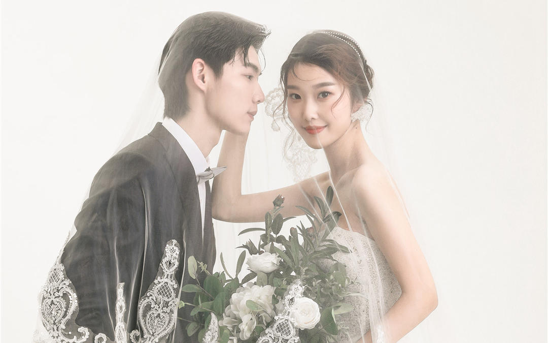 【一價全包】婚紗照+婚紗+男裝+跟妝丨無隱形消費