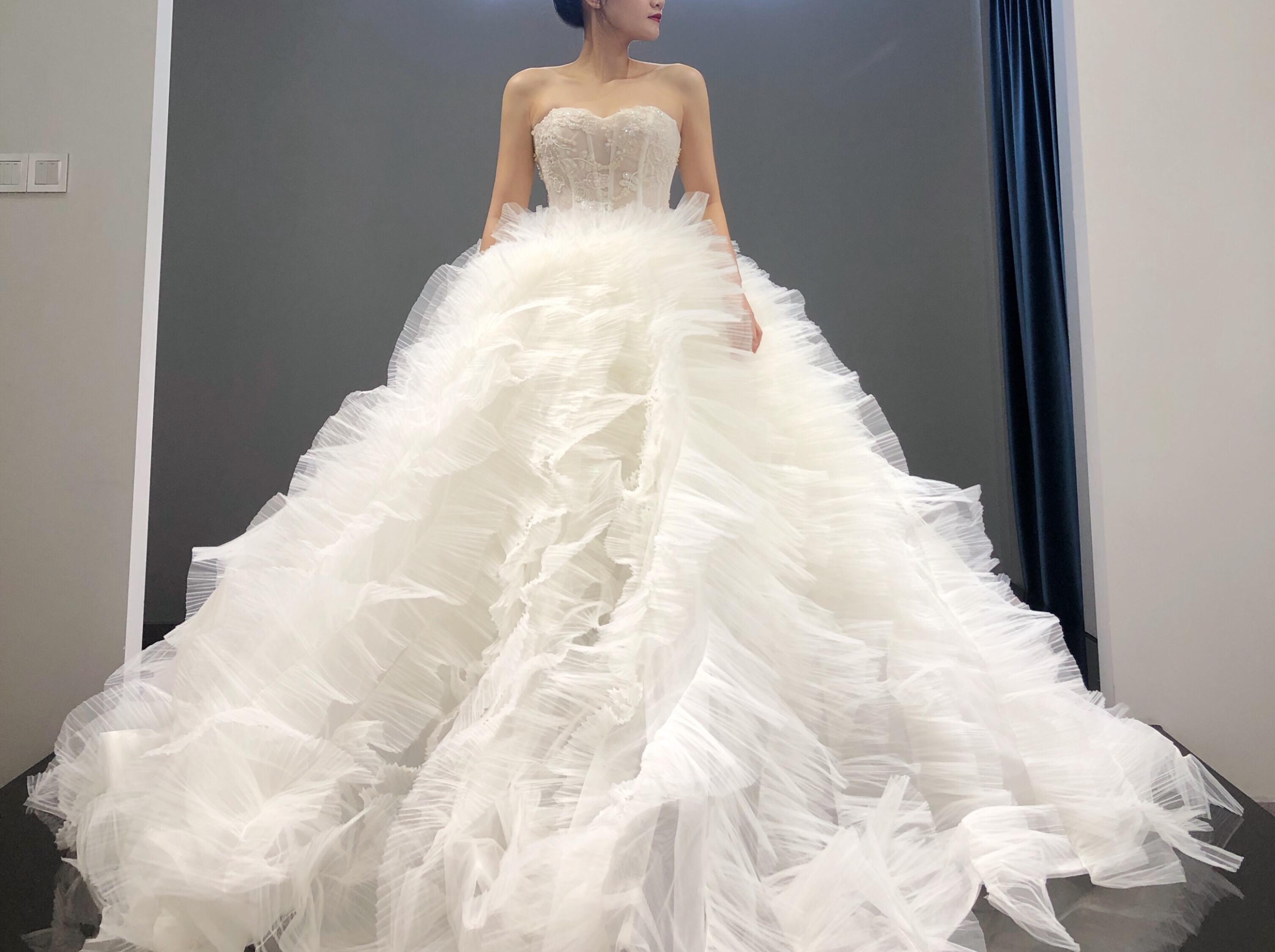 【新款推荐】ins风甜美桃心领云朵纱蛋糕蓬蓬裙