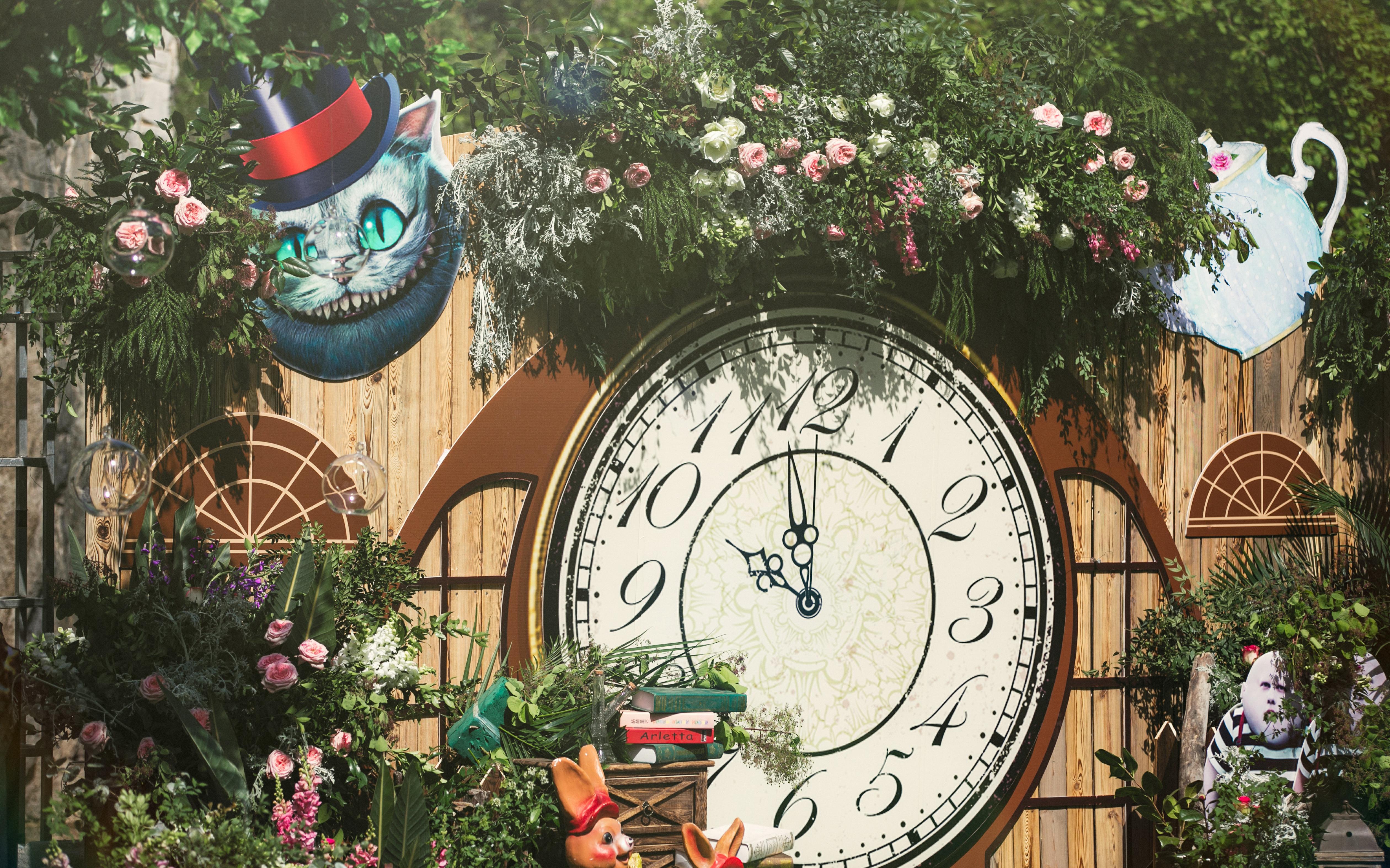 和婚礼 丨《爱丽丝》梦游仙境