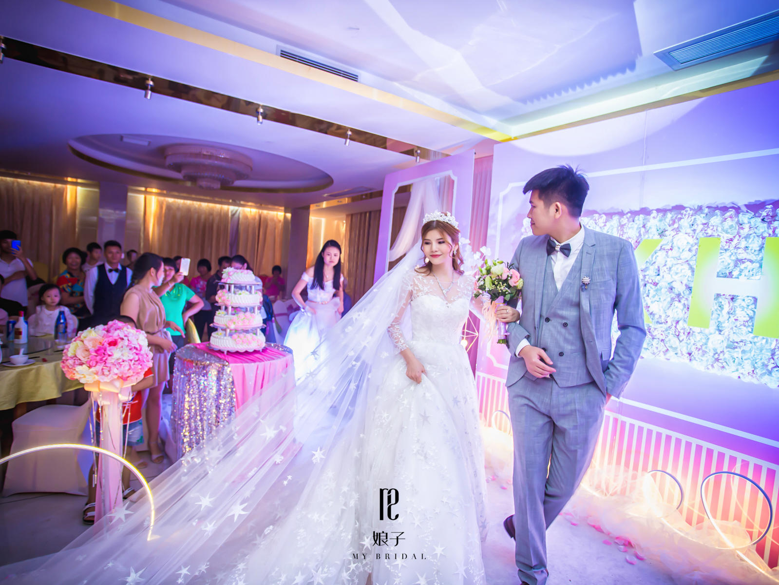 【满天星】长袖星星超长拖尾仪式主纱