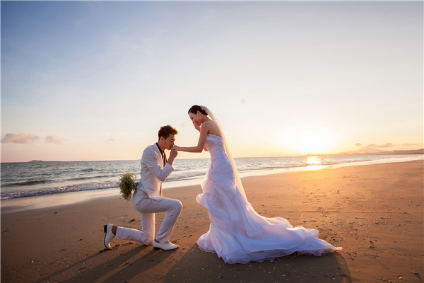 三亚婚纱照微电影_三亚婚纱照图片