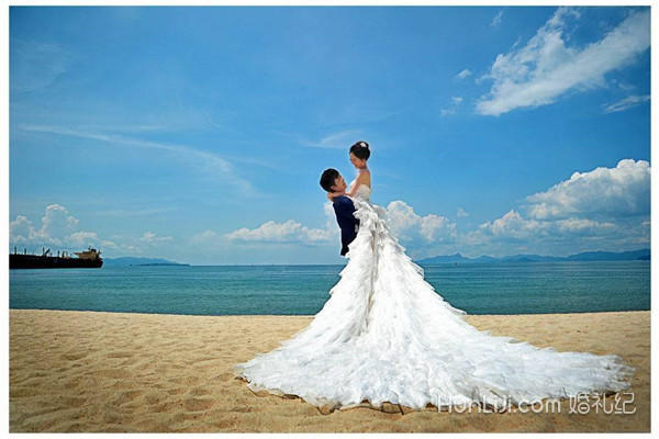 小个子婚纱照_小个子女生发型