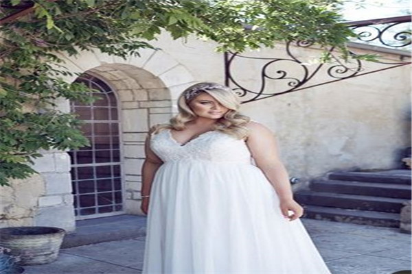 胖人婚纱照片_适合胖人穿的婚纱图片