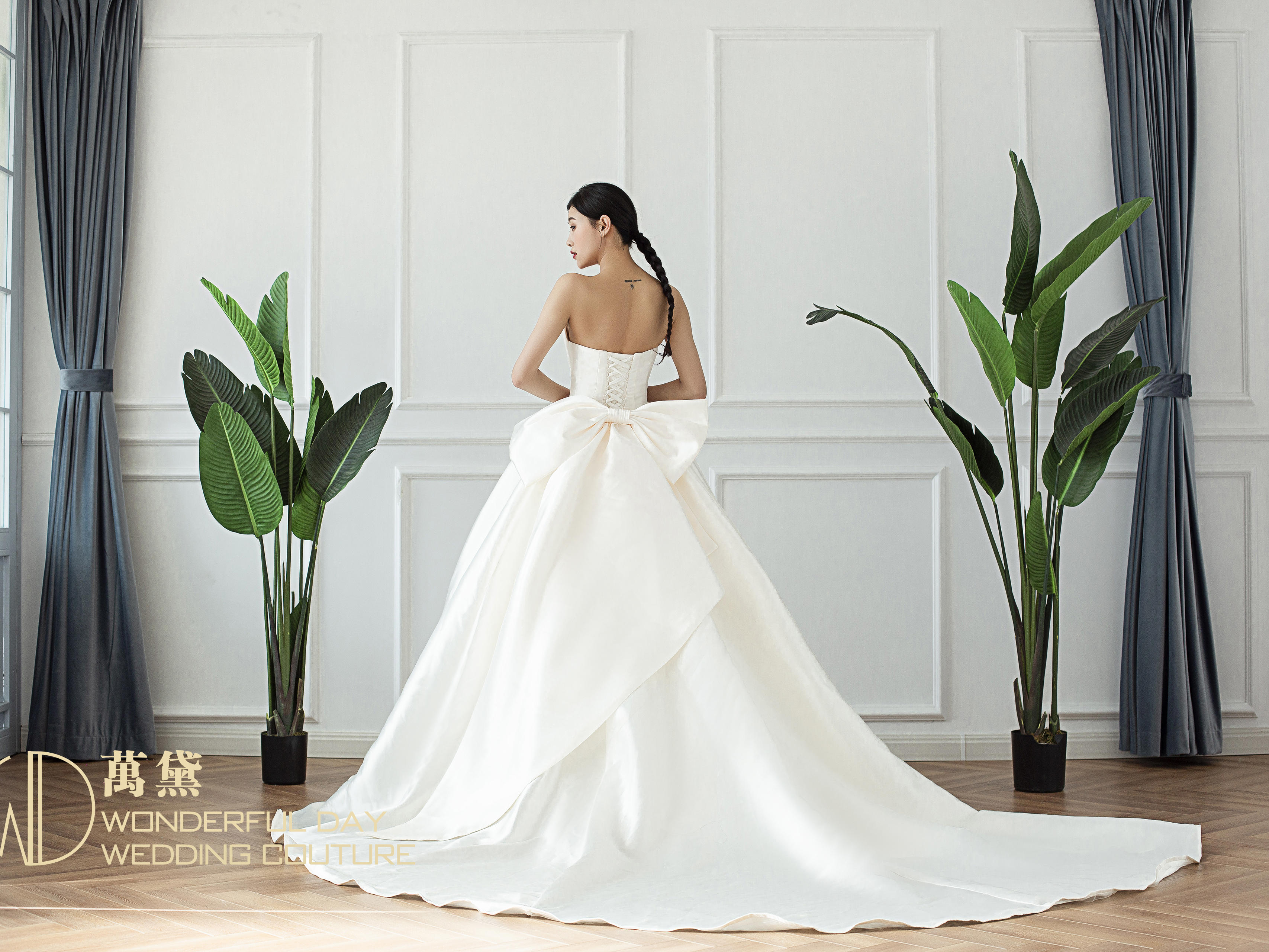 万黛【高定轻奢】秀禾（齐地纱）+拖尾主纱+敬酒服