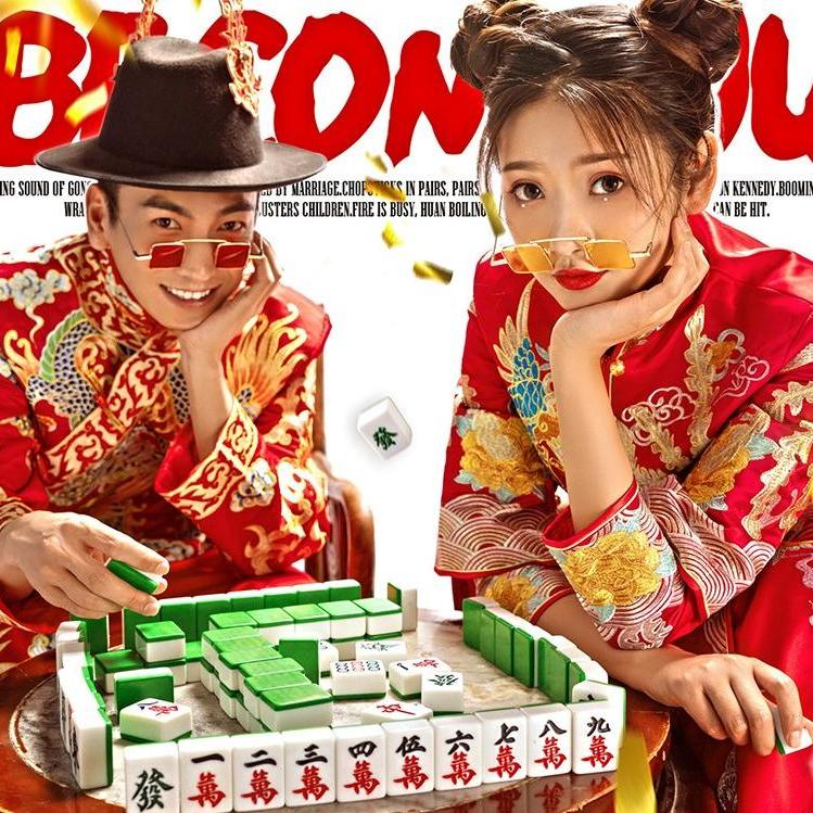 中式时尚搞怪浪漫婚纱照-幸福蜜语