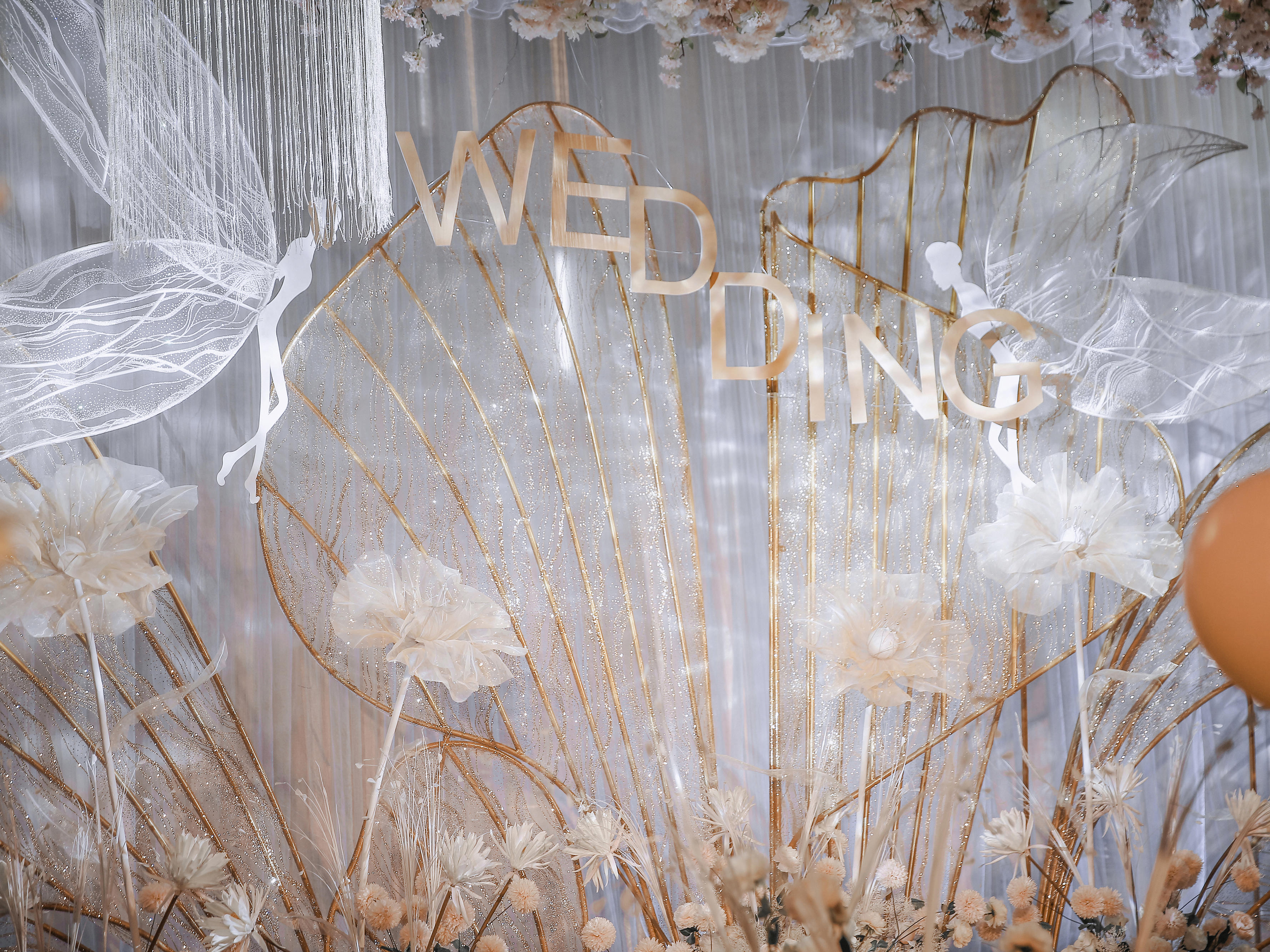 《爱情精灵》香槟色花瓣  