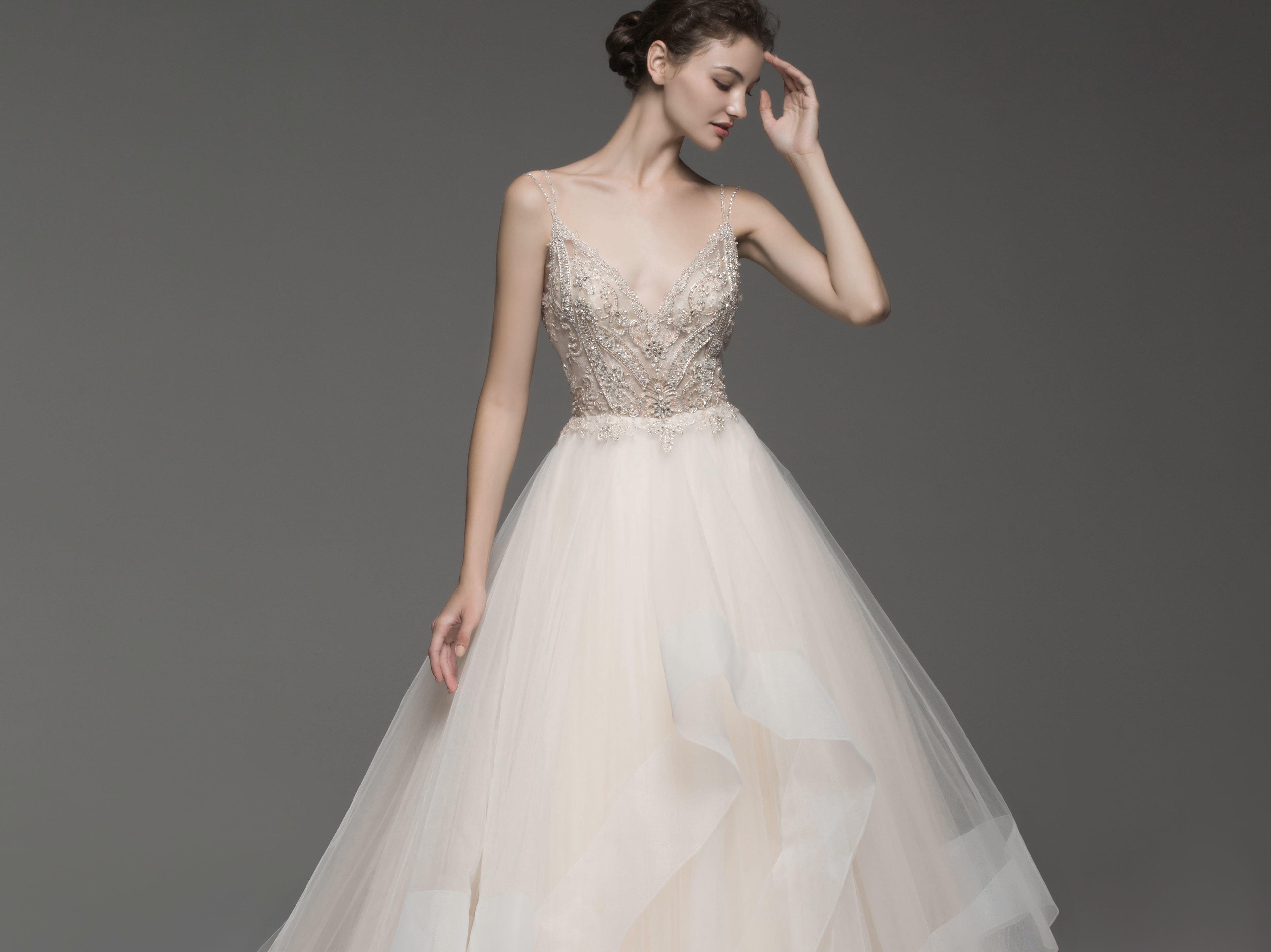 【高定系列】真丝手绣中式+设计师款婚纱+高定礼服