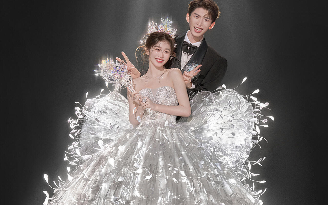 live??·｜來不及解釋了好愛我的黑背景婚紗照