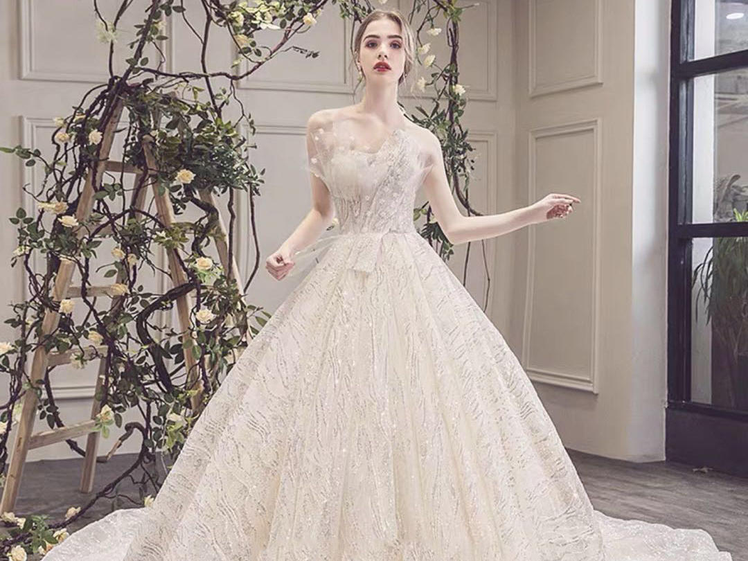 婚纱2019新款新娘女小个子森系抹胸法式赫本星空