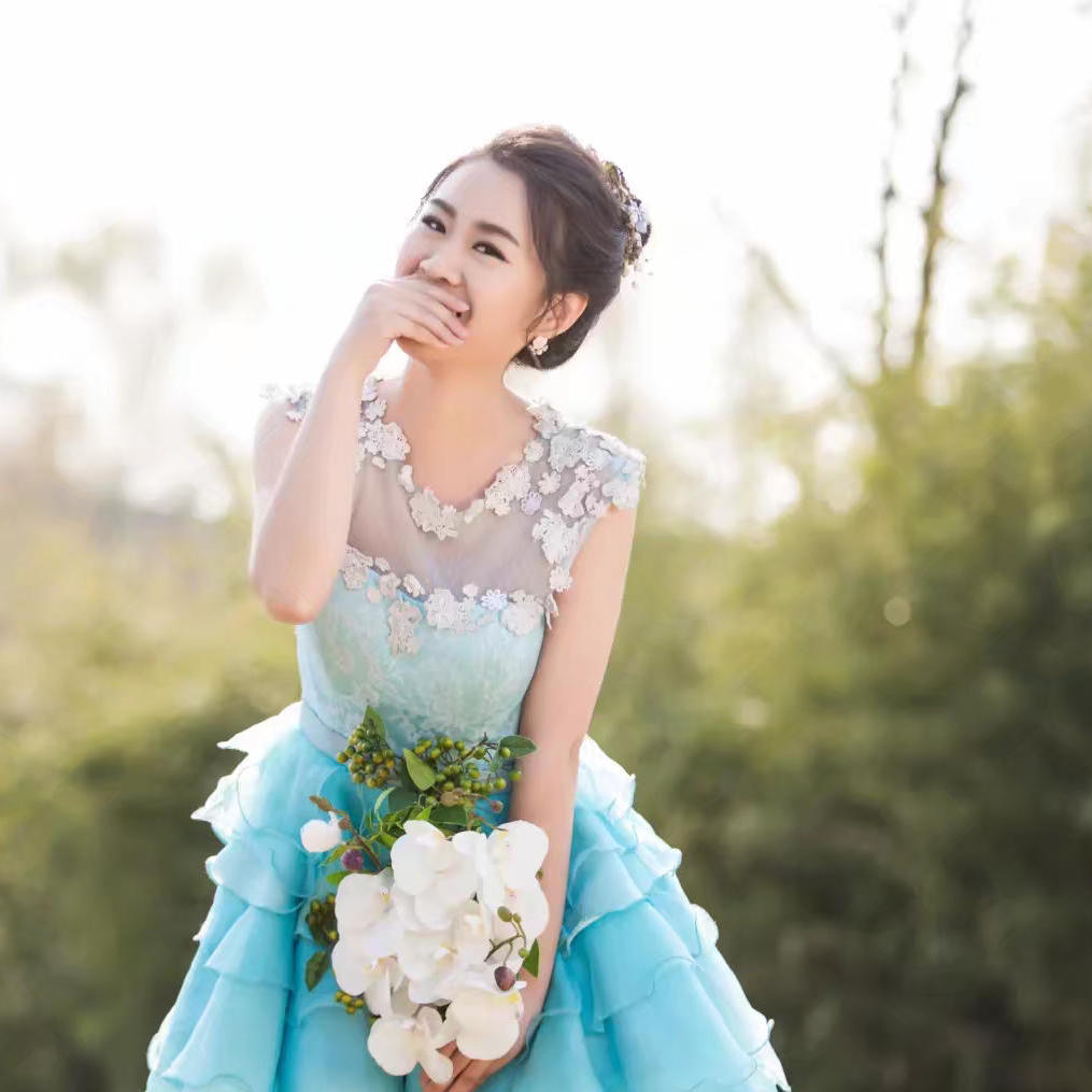 【晓晓美妆工作室】新娘婚纱照样片