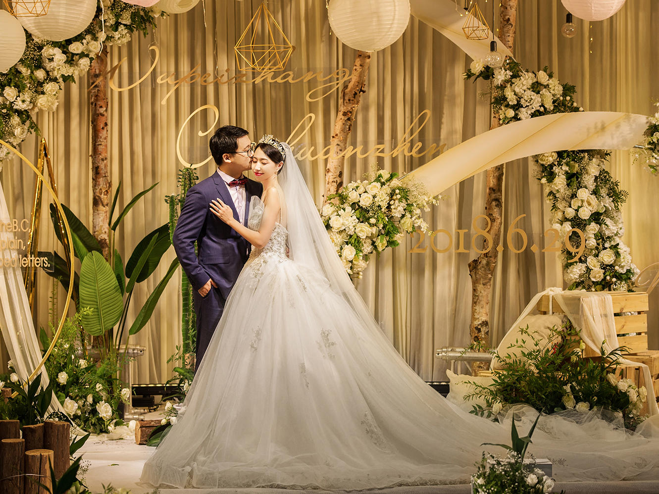 【李锐造型婚纱礼服】2880首席化妆师全程跟妆