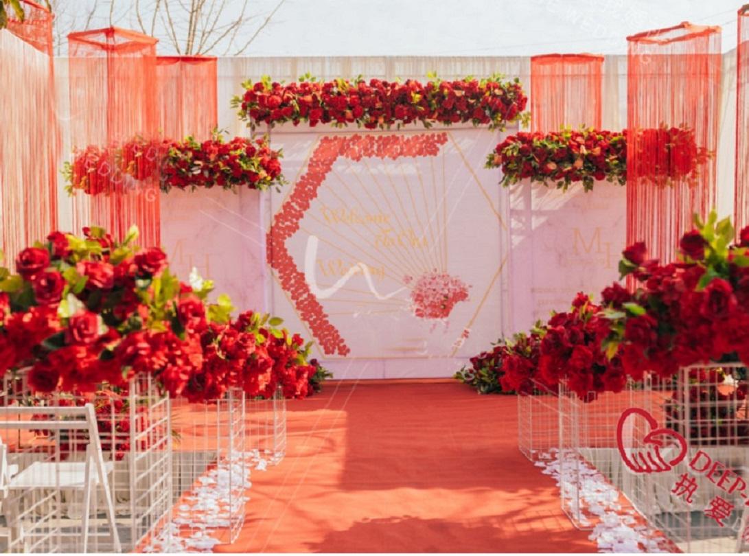 执爱创意婚礼--红色主题，庭院也能尽显奢华