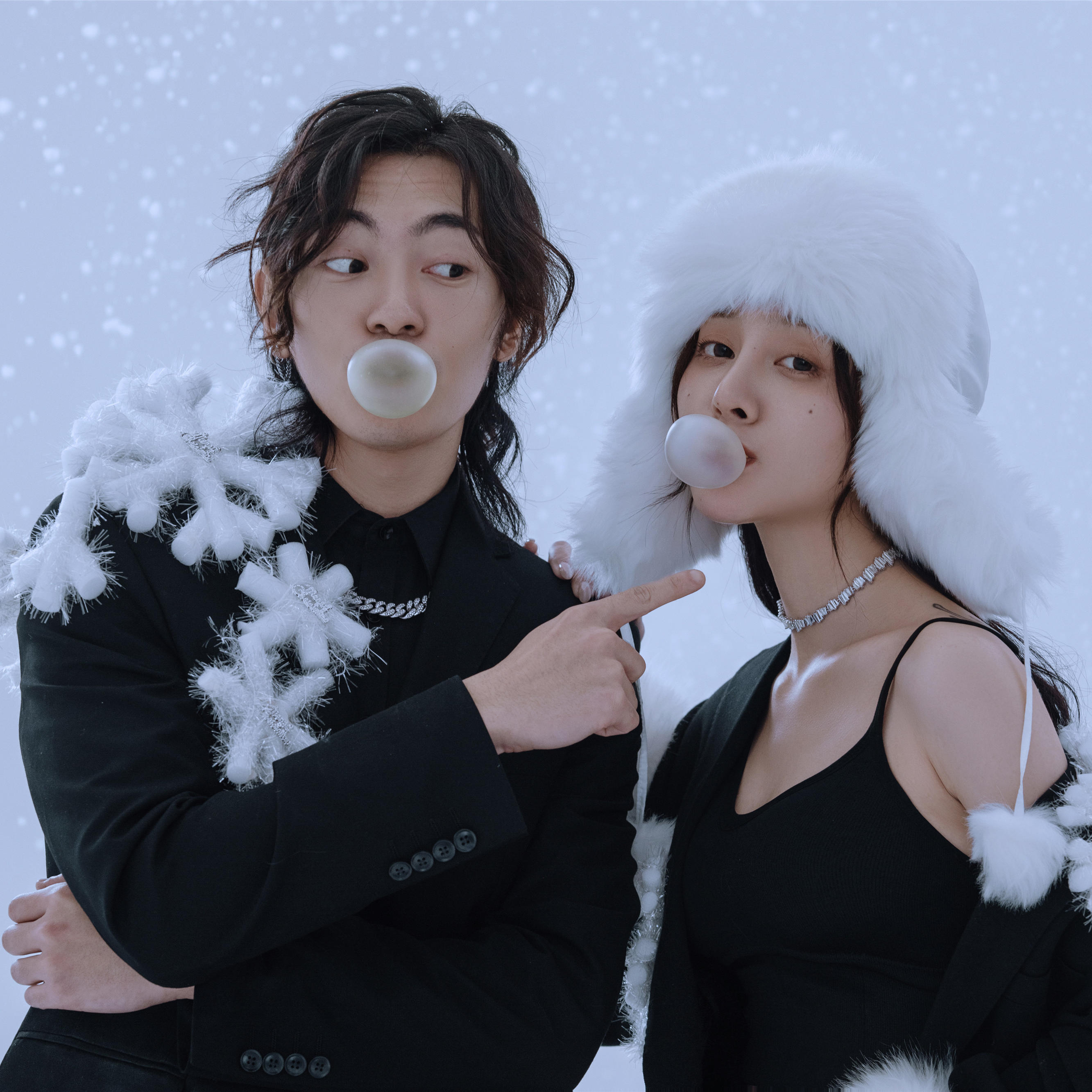 【创意冬日内景雪景样片】