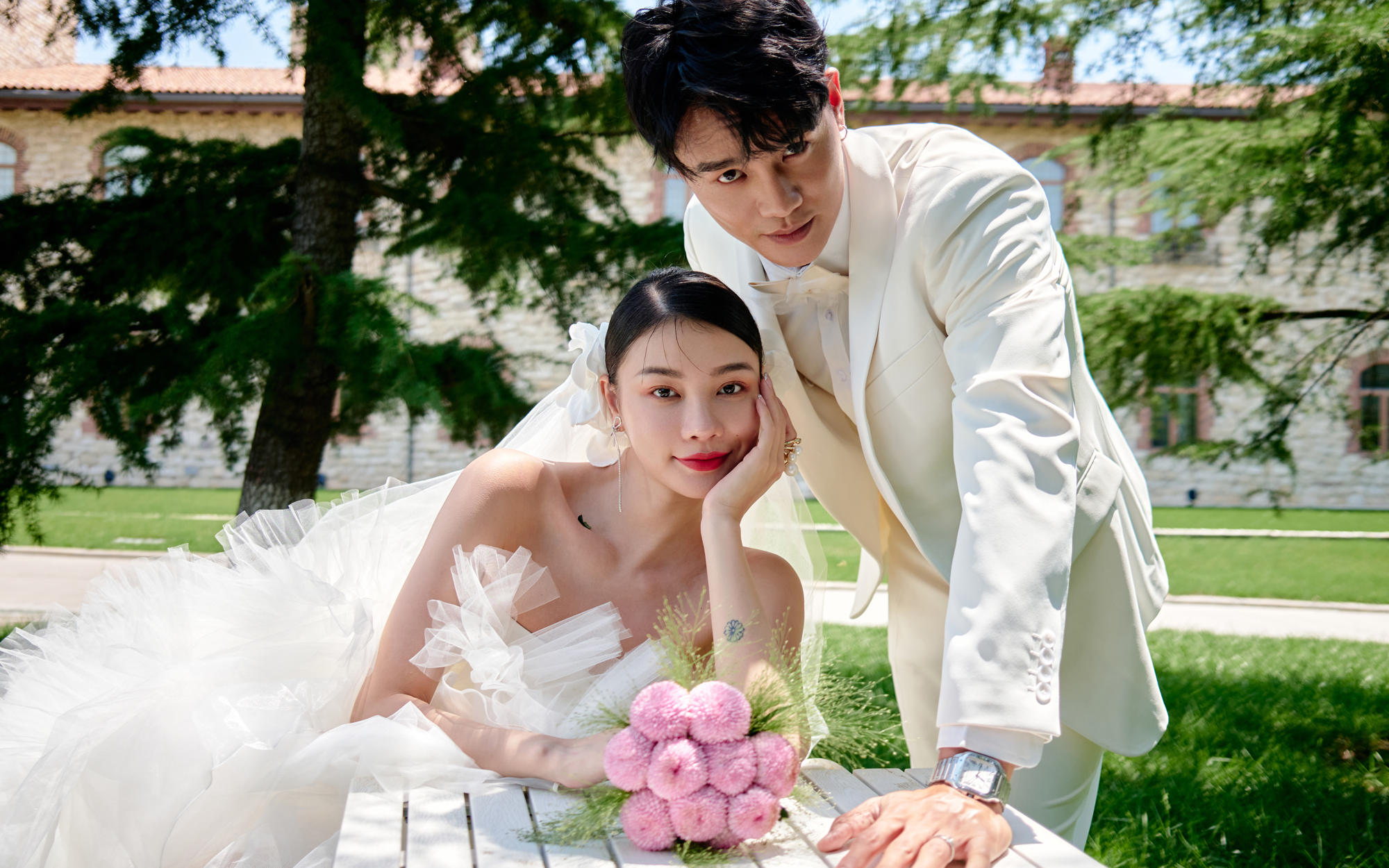 【店长推荐】风格任选+一价全包/婚纱摄影