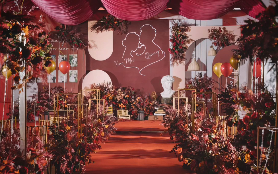 圣菲小預(yù)算簡(jiǎn)約紅色婚禮