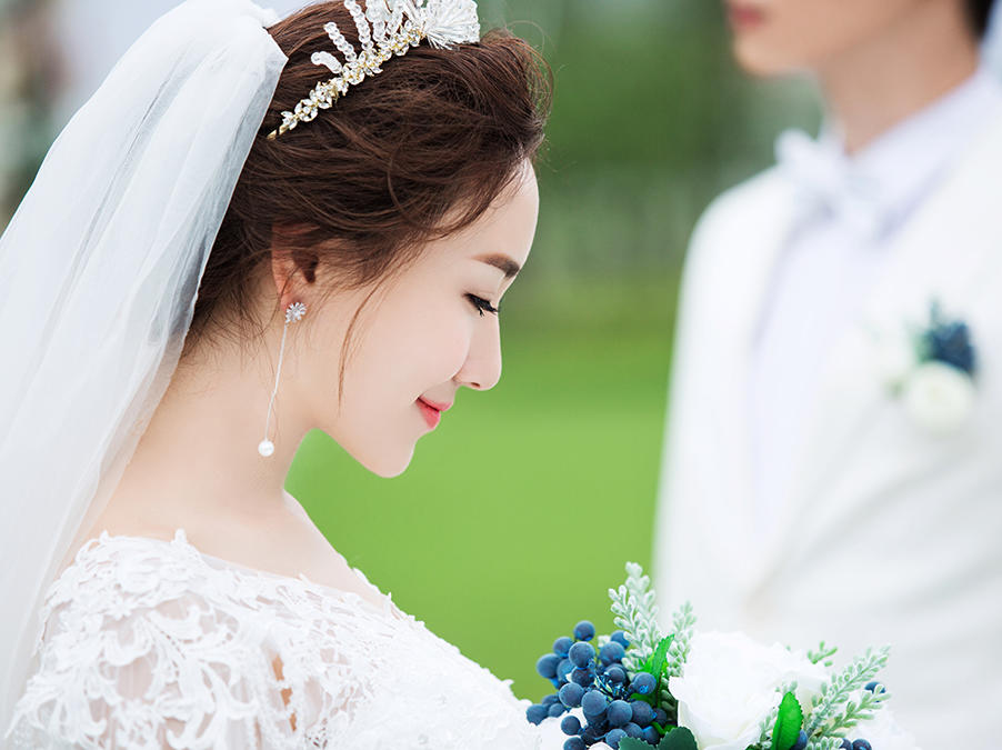 贵阳拍婚纱照_贵阳花果园(2)