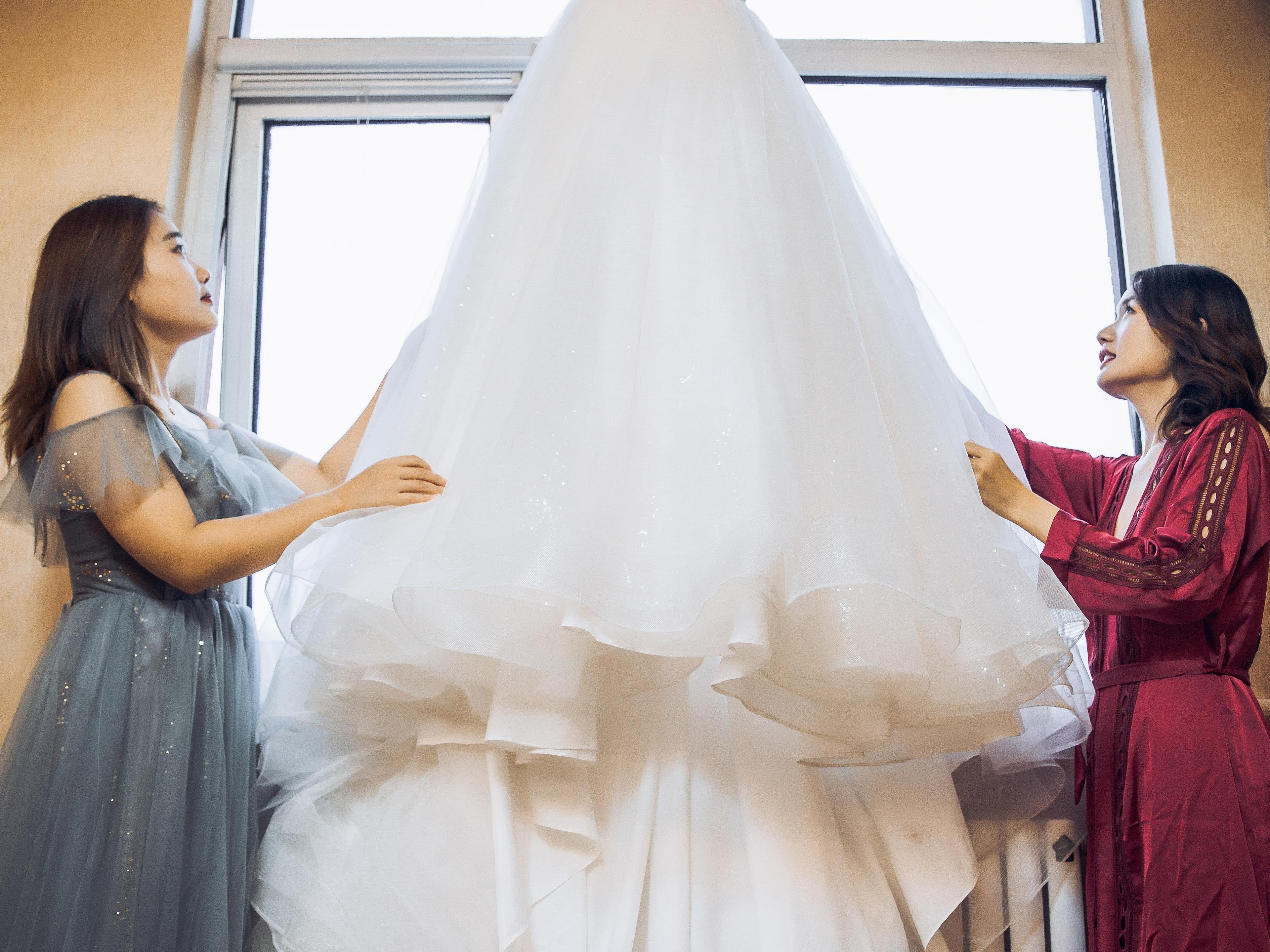 【晓晓美妆】高端百变新娘妆面发型3-4个送亲友妆