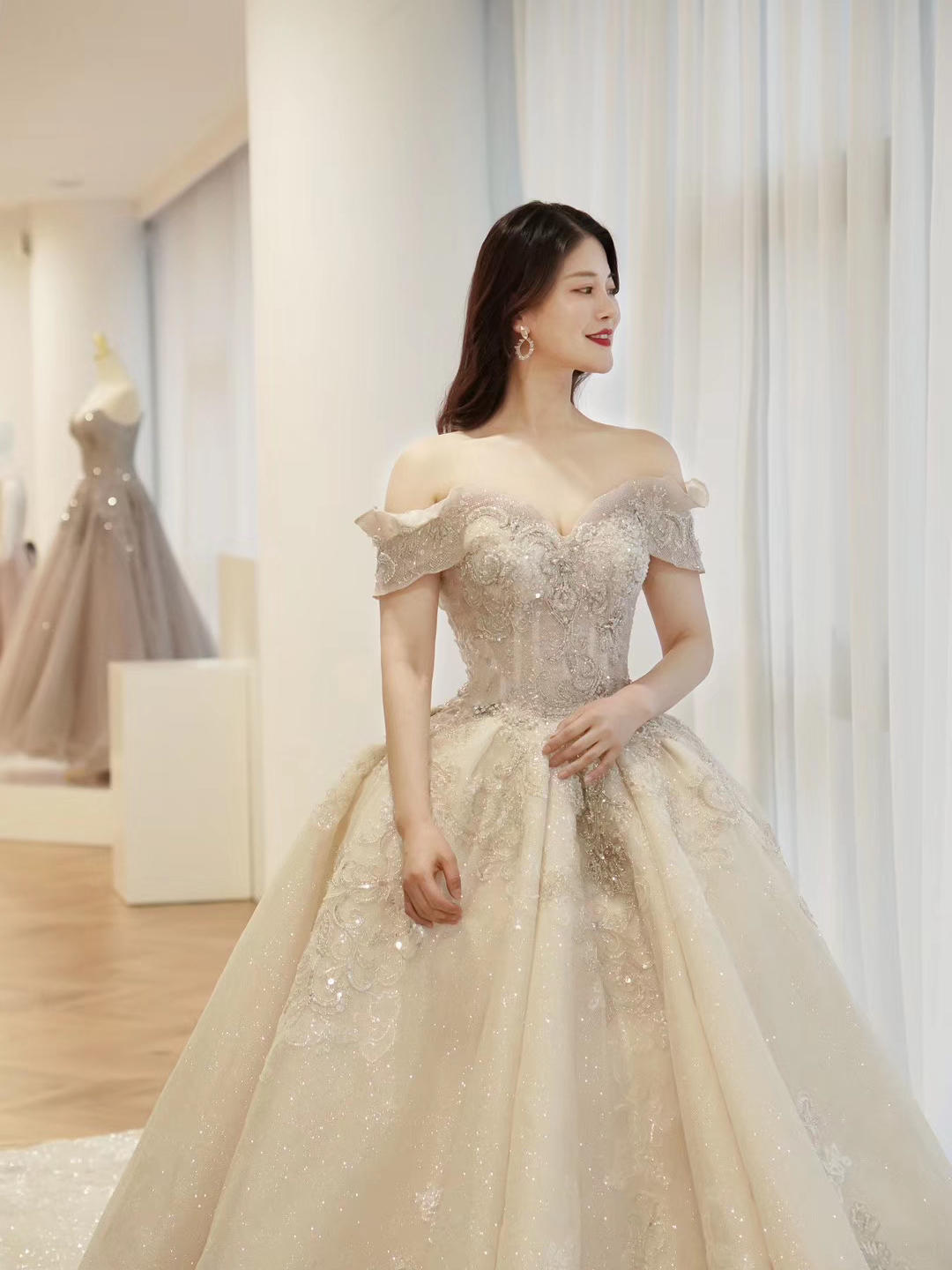 【Ann婚纱】梦幻轻奢主纱